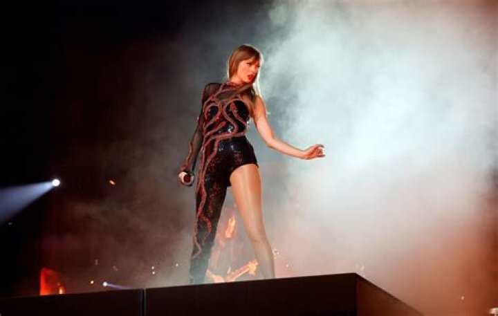 Unraveling Taylor Swift's Iconic "You Belong With Me" Outfit