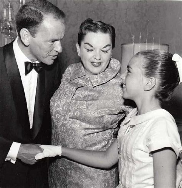 Unveiling The Legacy: Judy Garland's Daughter Liza Minnelli